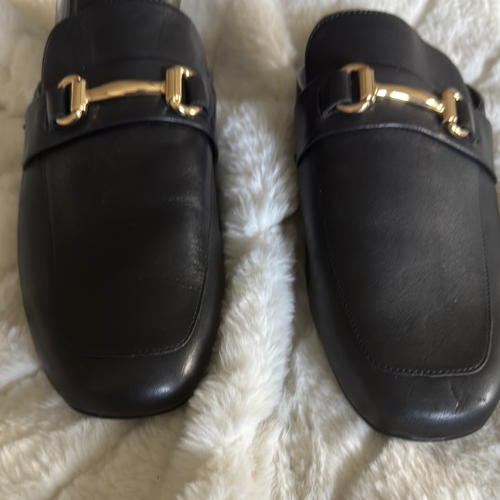 Steve Madden Black Leather Slip-On Mules with Gold Bit - Picture 2 of 13